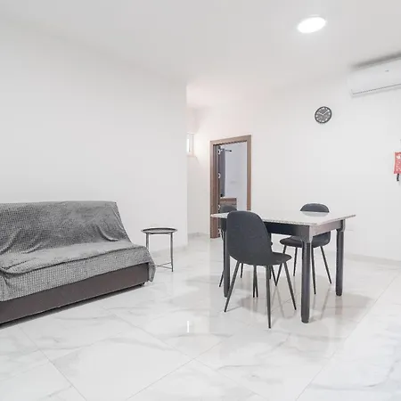 Apartamento Homey 1br In Tarxien With Sofa Bed & Ac *