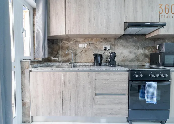 Homey 1br In Tarxien With Sofa Bed & Ac Żabbar