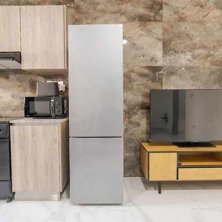 Homey 1br In Tarxien With Sofa Bed & Ac * Żabbar